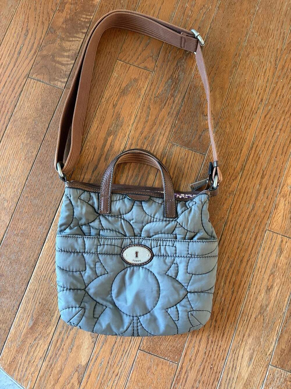 Fossil Key-Per Gray Quilted Crossbody Bag with Brown Leather Trim